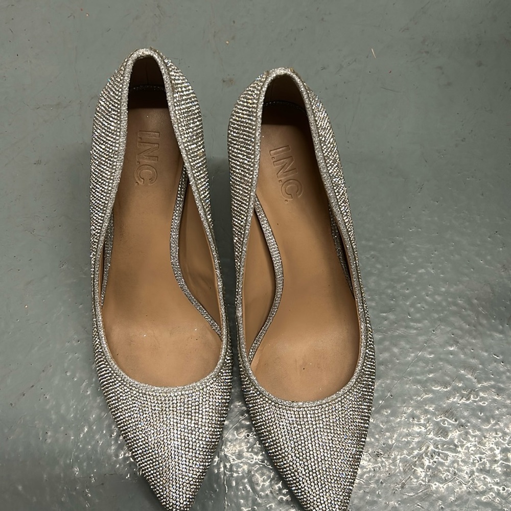 Inc bling heels size 9 1/2 only worn once